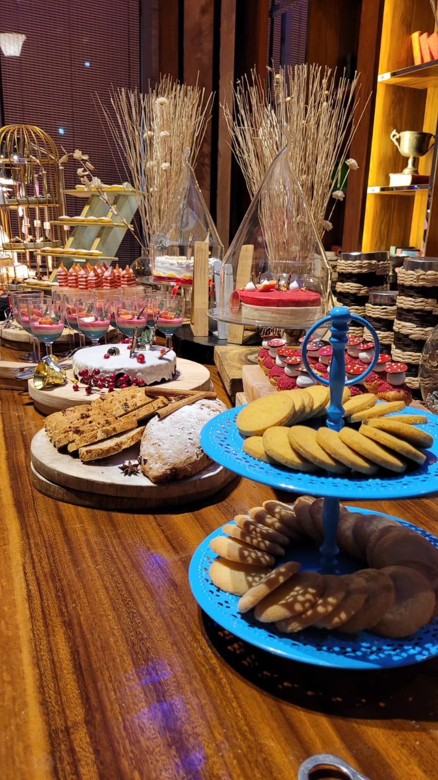 Raise a twinkling toast to the finest Christmas Fare at Renaissance Bengaluru Race Course Hotel