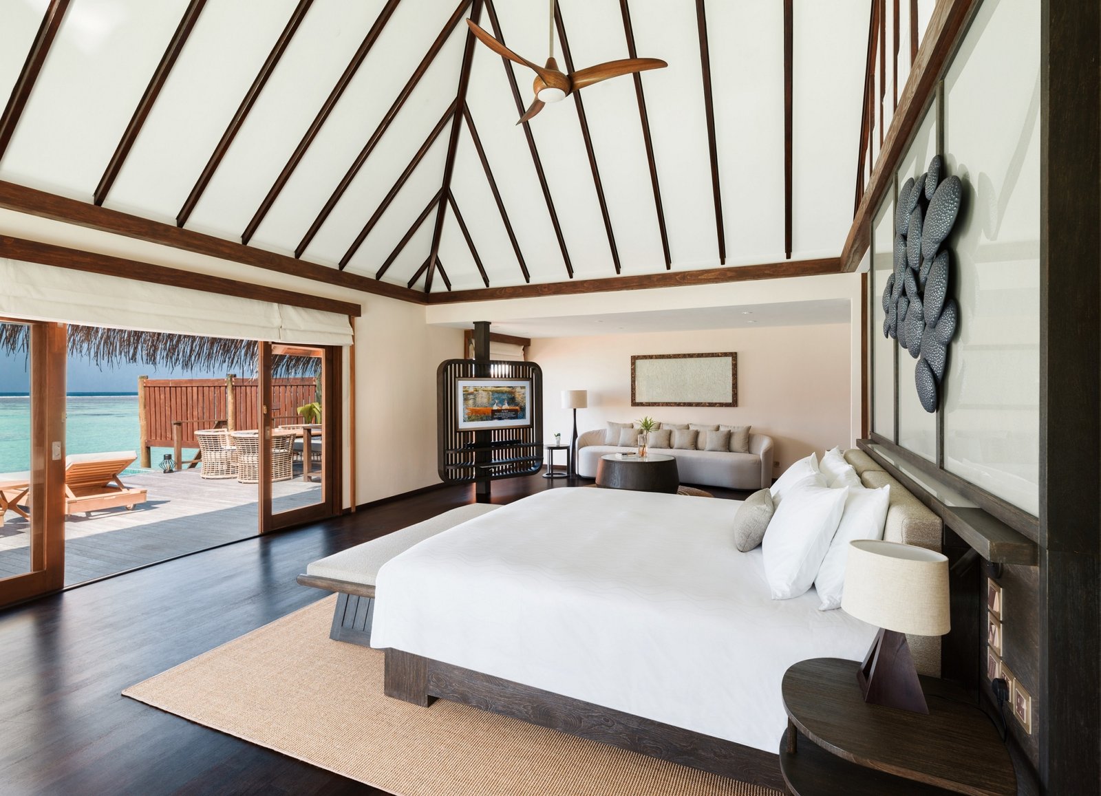 CONRAD MALDIVES RANGALI ISLAND UNVEILS FIRST LOOK FOLLOWING EXPANSIVE MULTI-MILLION DOLLAR RENOVATION
