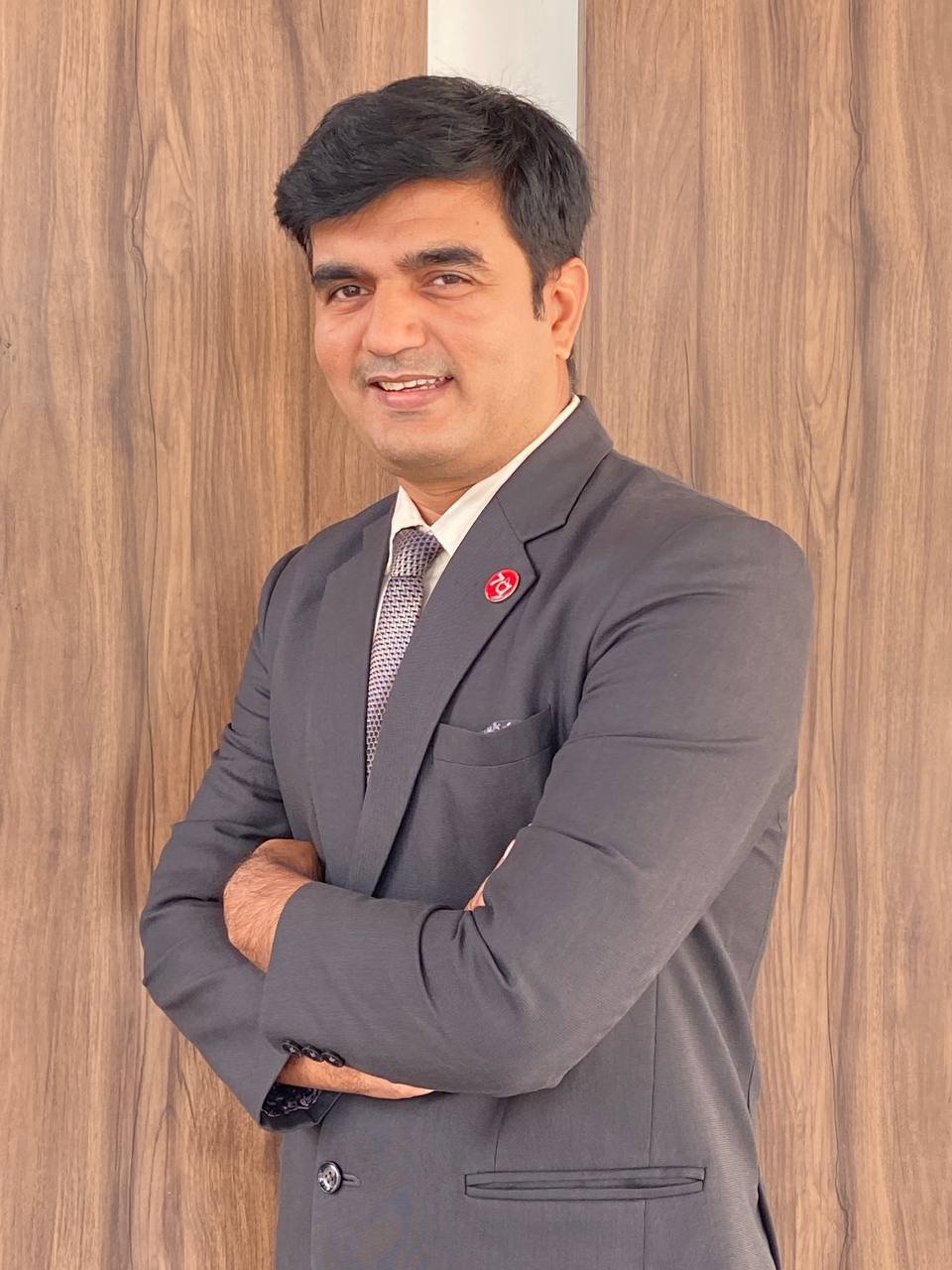 7 Apple Hotels & Resorts Appoints Amit Tiwari as General Manager of 7 Apple Hotels Vadodara