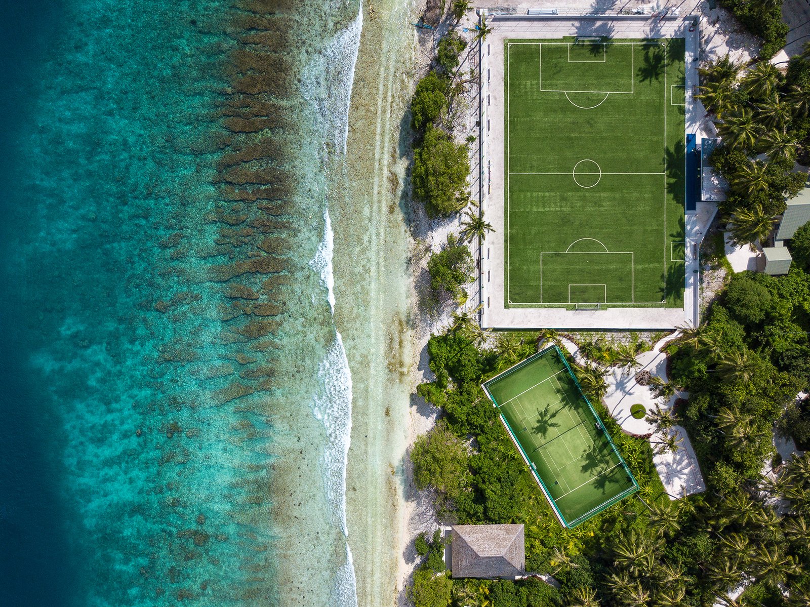 Kandima Maldives hosts Italian football stars, Davide Calabria (AC Milan), Patrick Cutrone (Empoli/Wolverhampton) along with Maldives National U19 football team for a training camp &  an uber-kool guest match