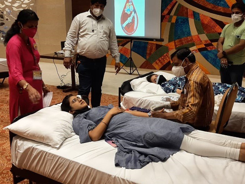 Fortune Park Pushpanjali, Durgapur organizes Blood Donation Camp to celebrate 27 years of Fortune Hotels in India