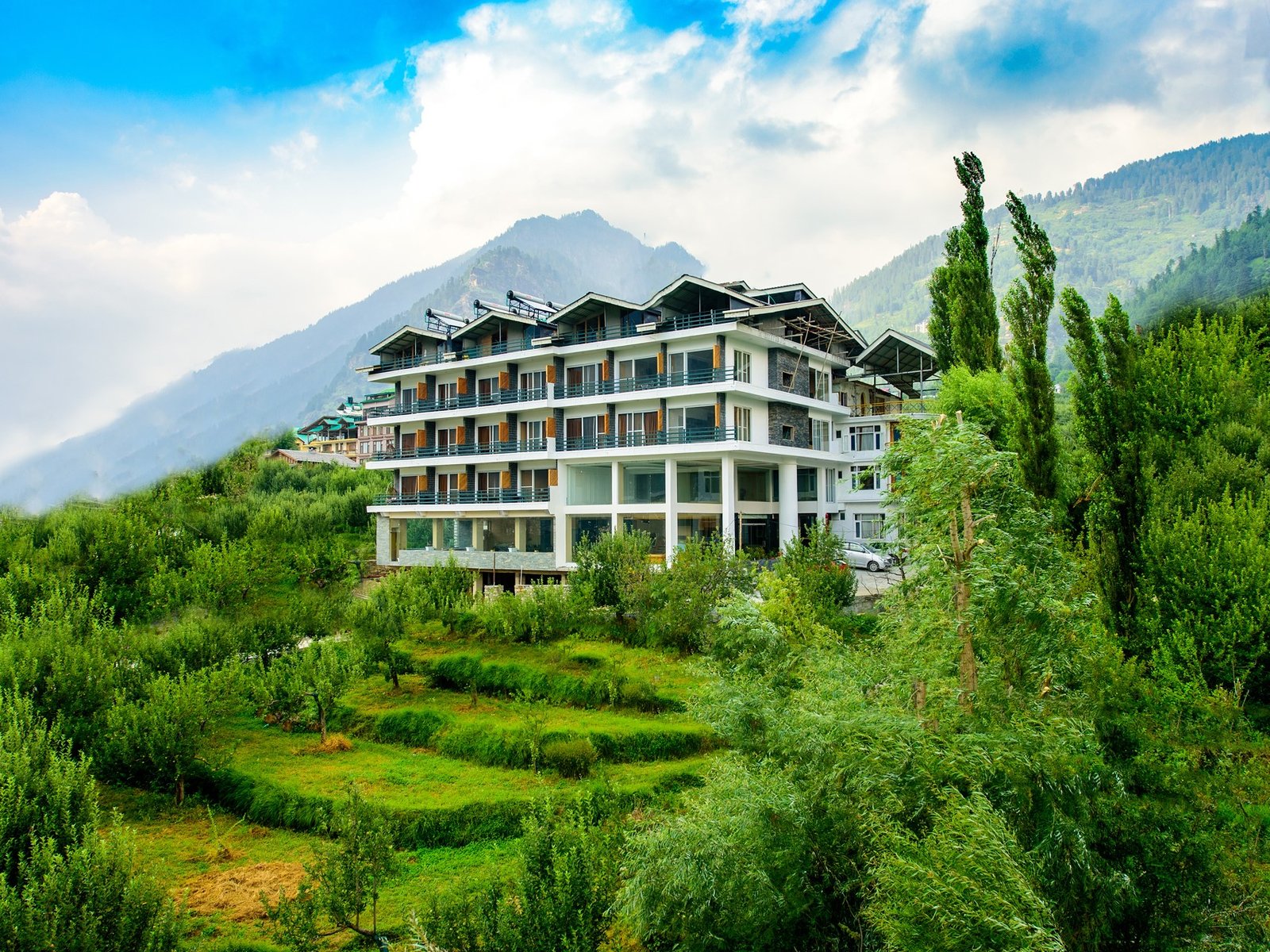 Discover the beauty of Manali in Opulence with Naturevilas Sarovar Portico